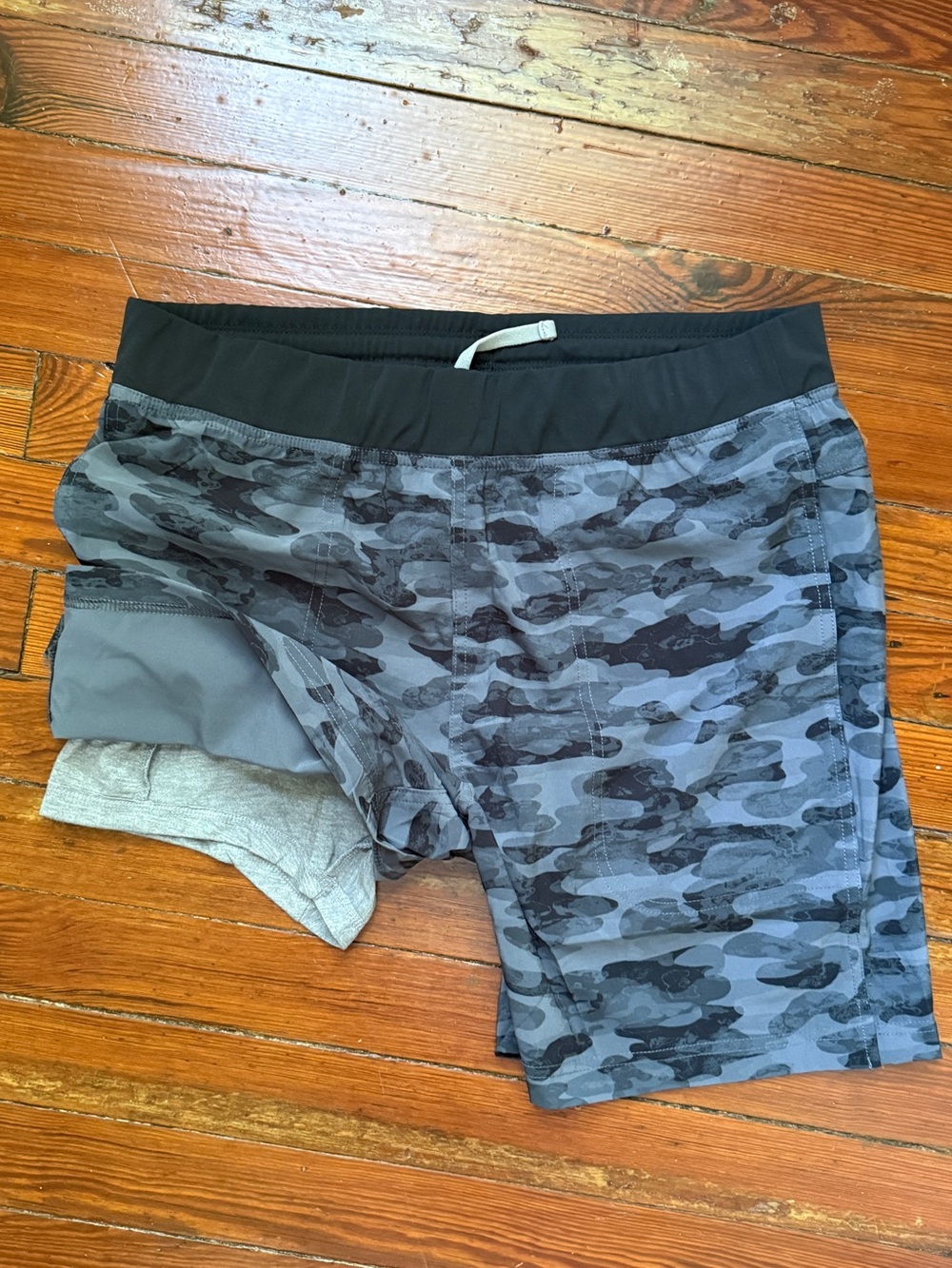 NWOT Freefly Men’s Breeze Active Shorts